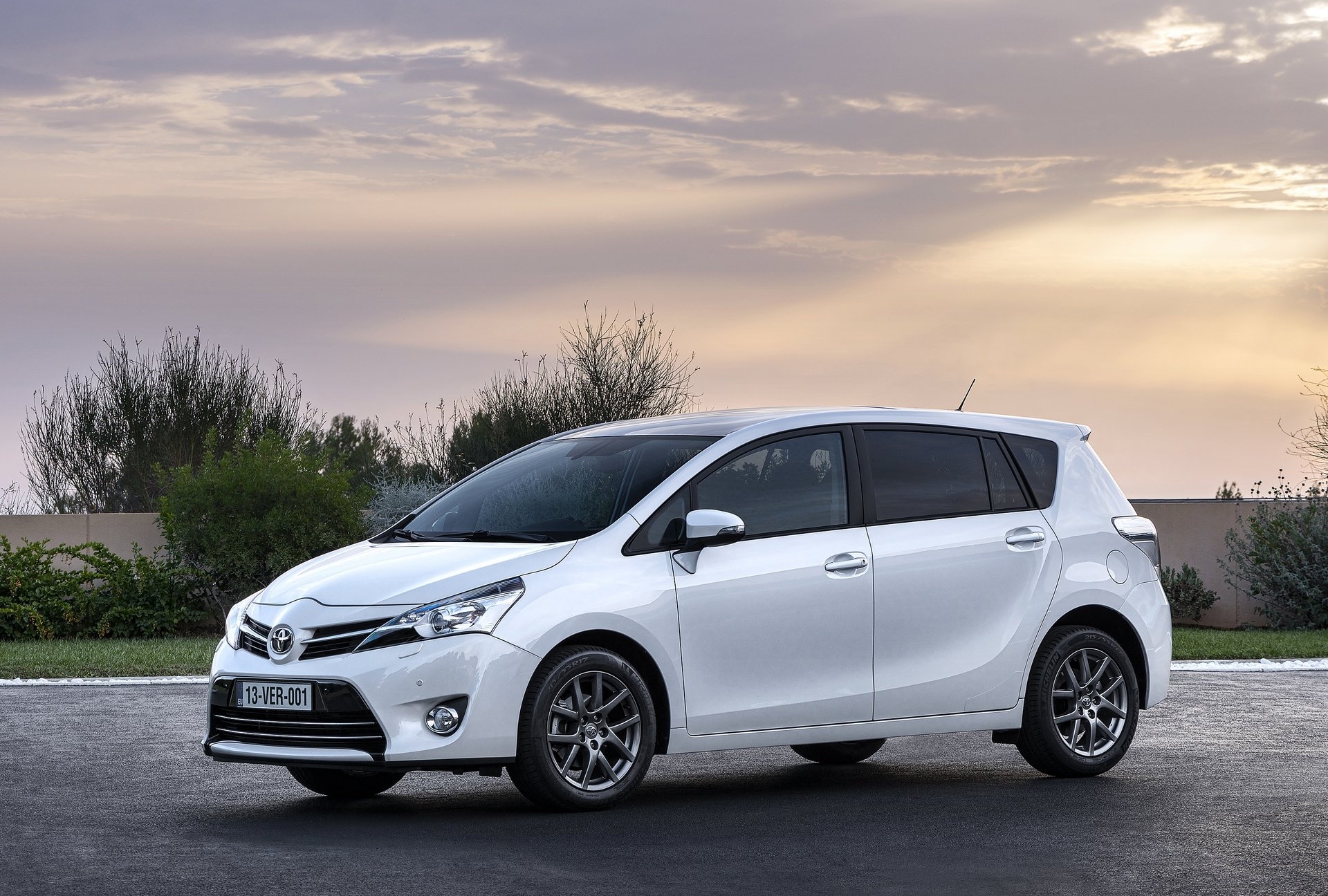 2009–2018 Toyota Verso