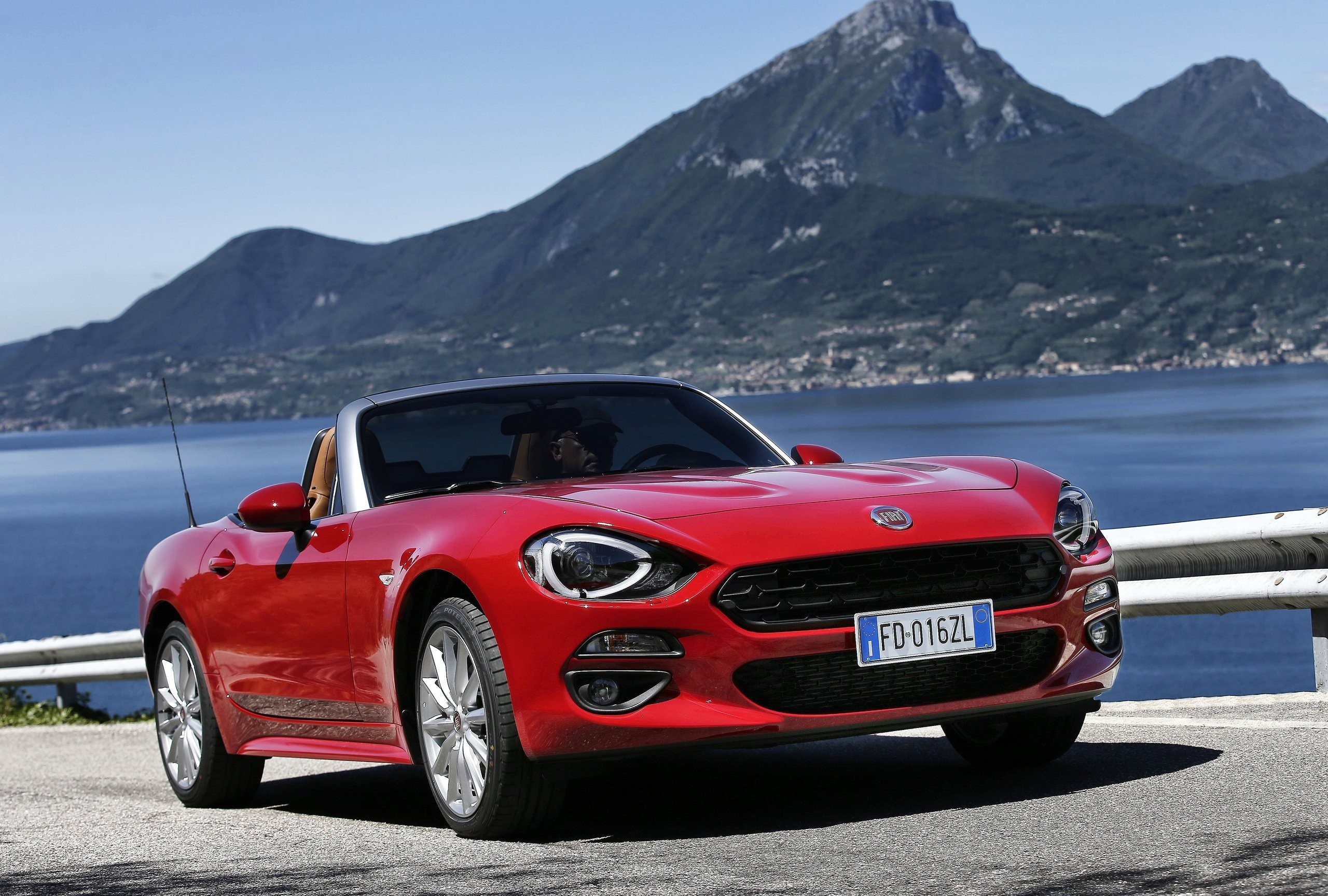 2016–2019 Fiat 124 Spider