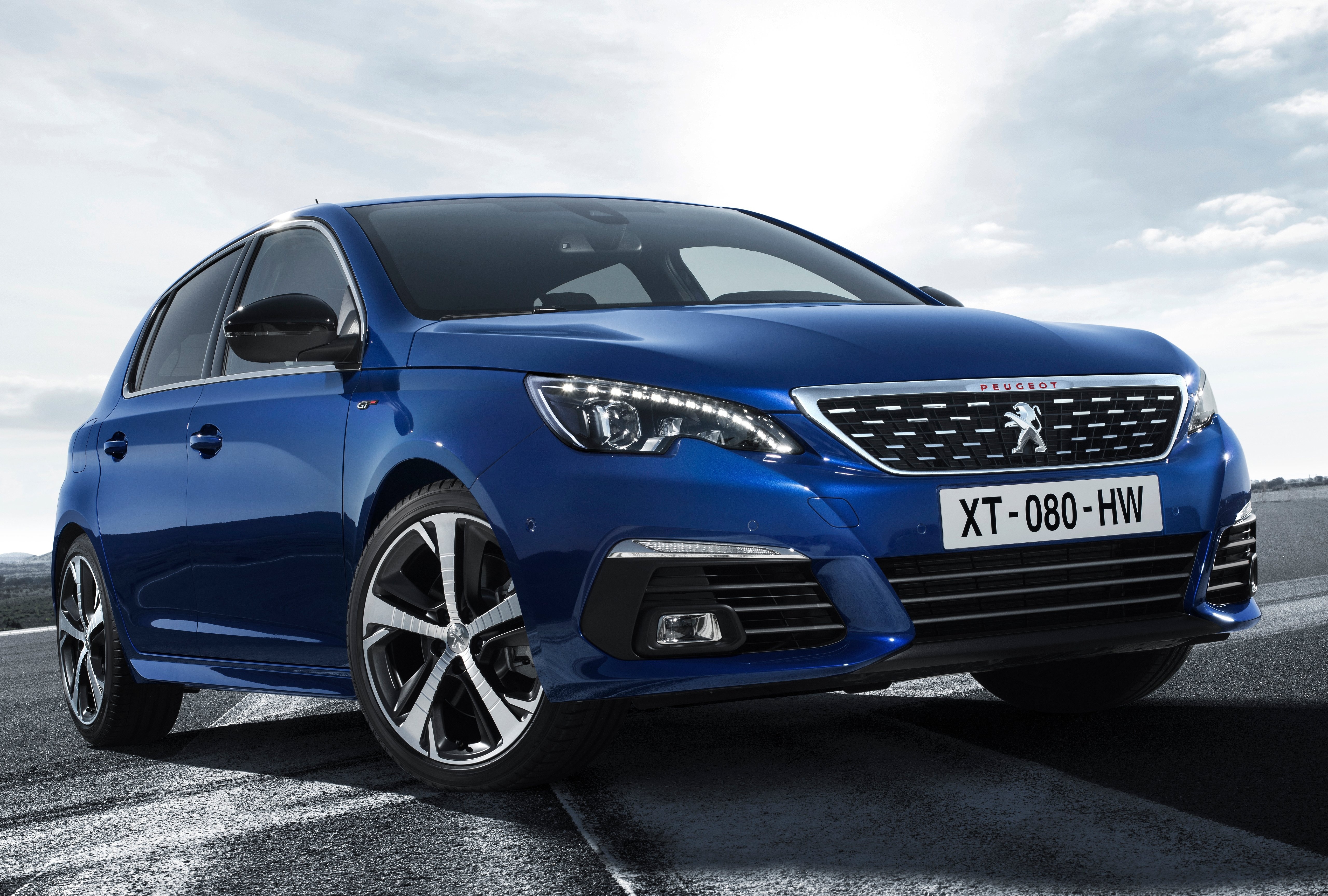 2014–2021 Peugeot 308