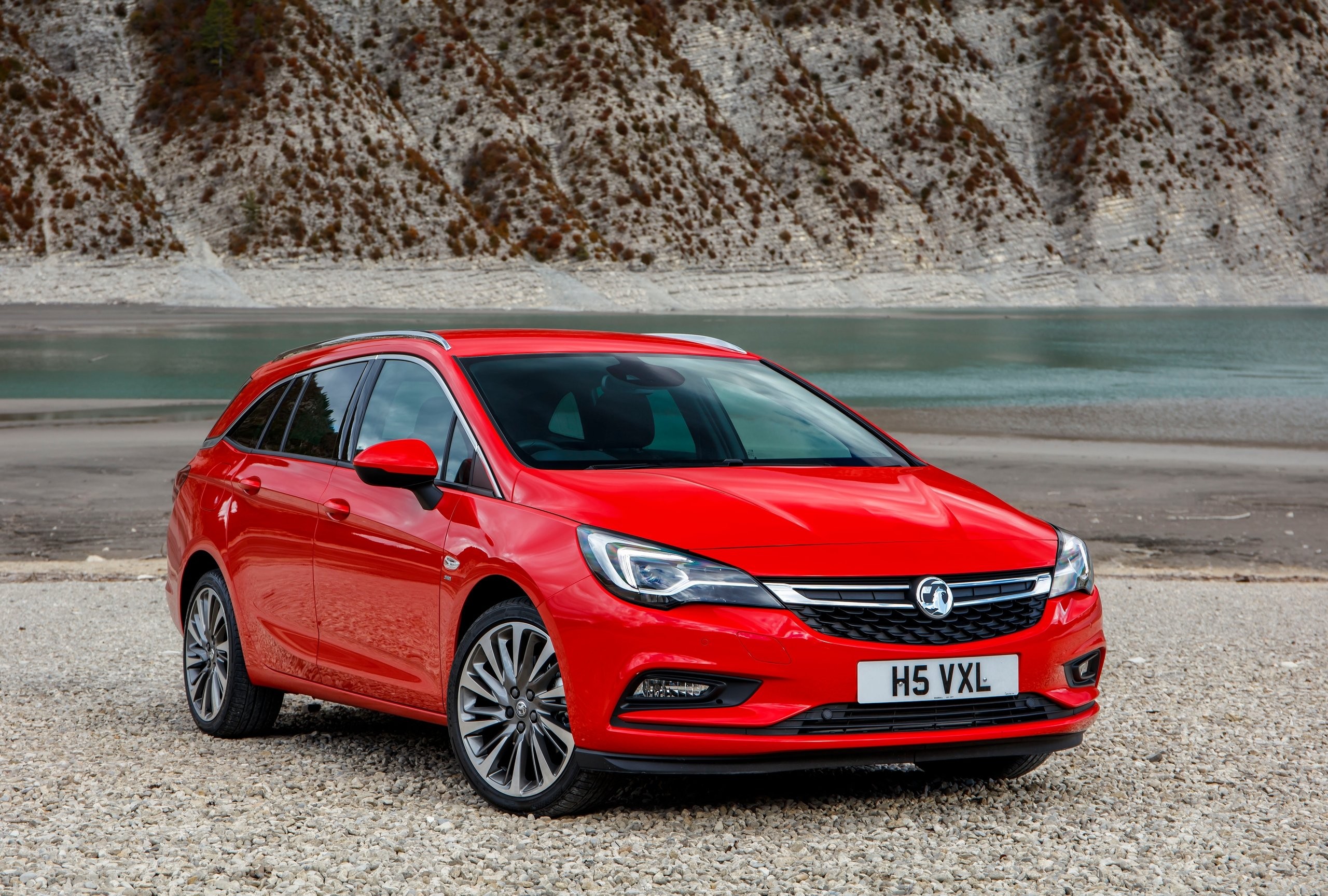 2011–2018 Vauxhall Astra