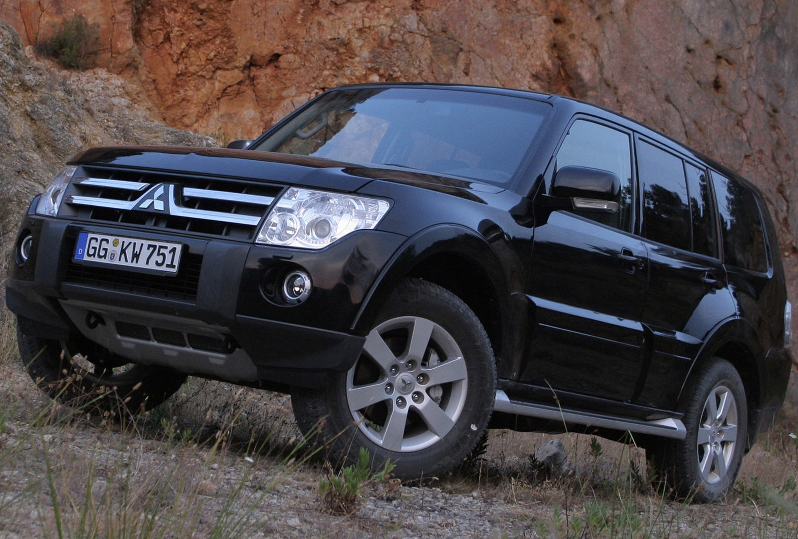 2007–2018 Mitsubishi Shogun