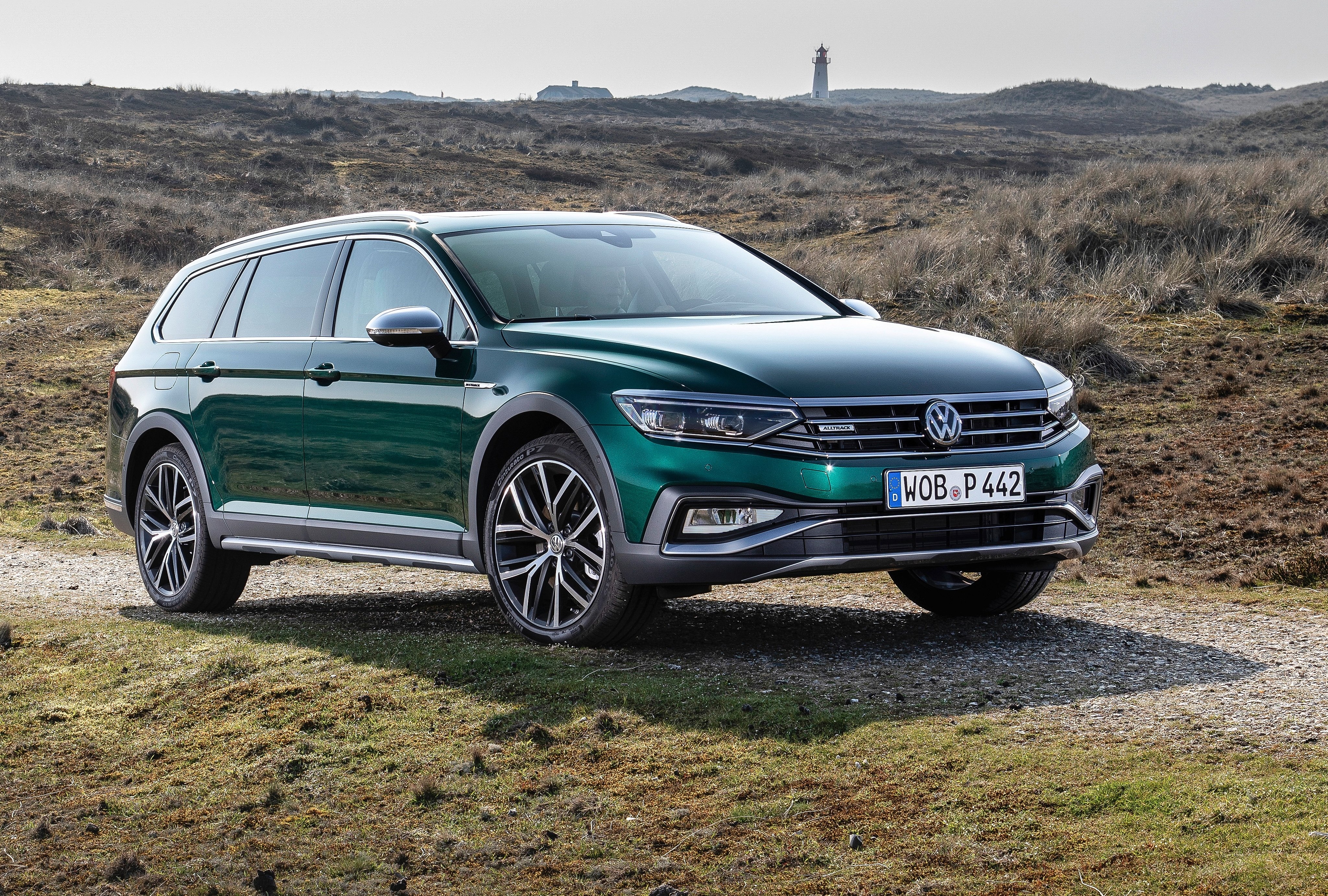 2014–2023 Volkswagen Passat B8
