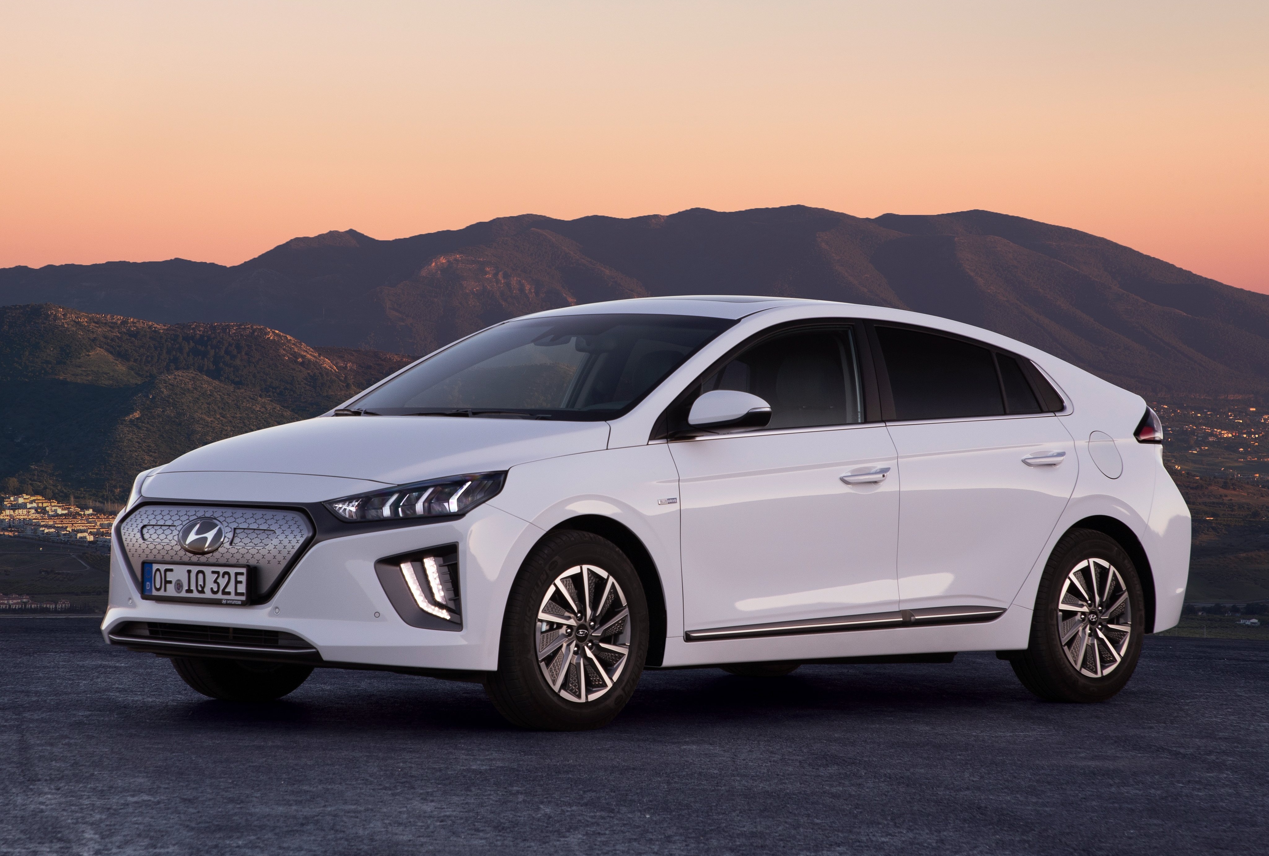2016–2022 Hyundai Ioniq